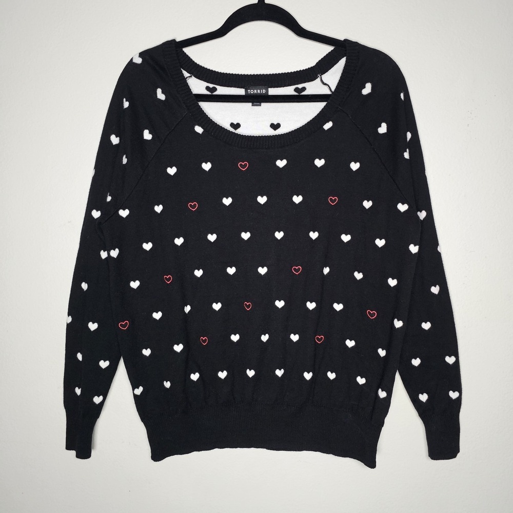 Torrid Womens 0X Black Valentine White Red Heart Pullover Sweater Casual Holiday